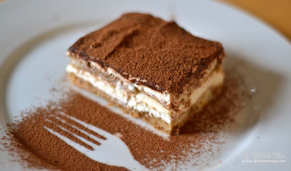 tiramisu-booze-filled-cakes-drinkmemag-com-drink-me